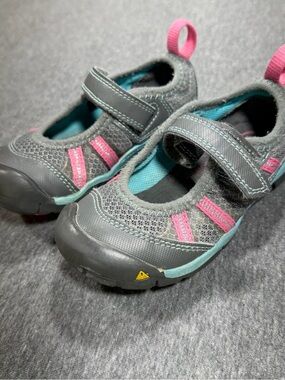 Keen Kids Gray Pink Teal Water Shoes